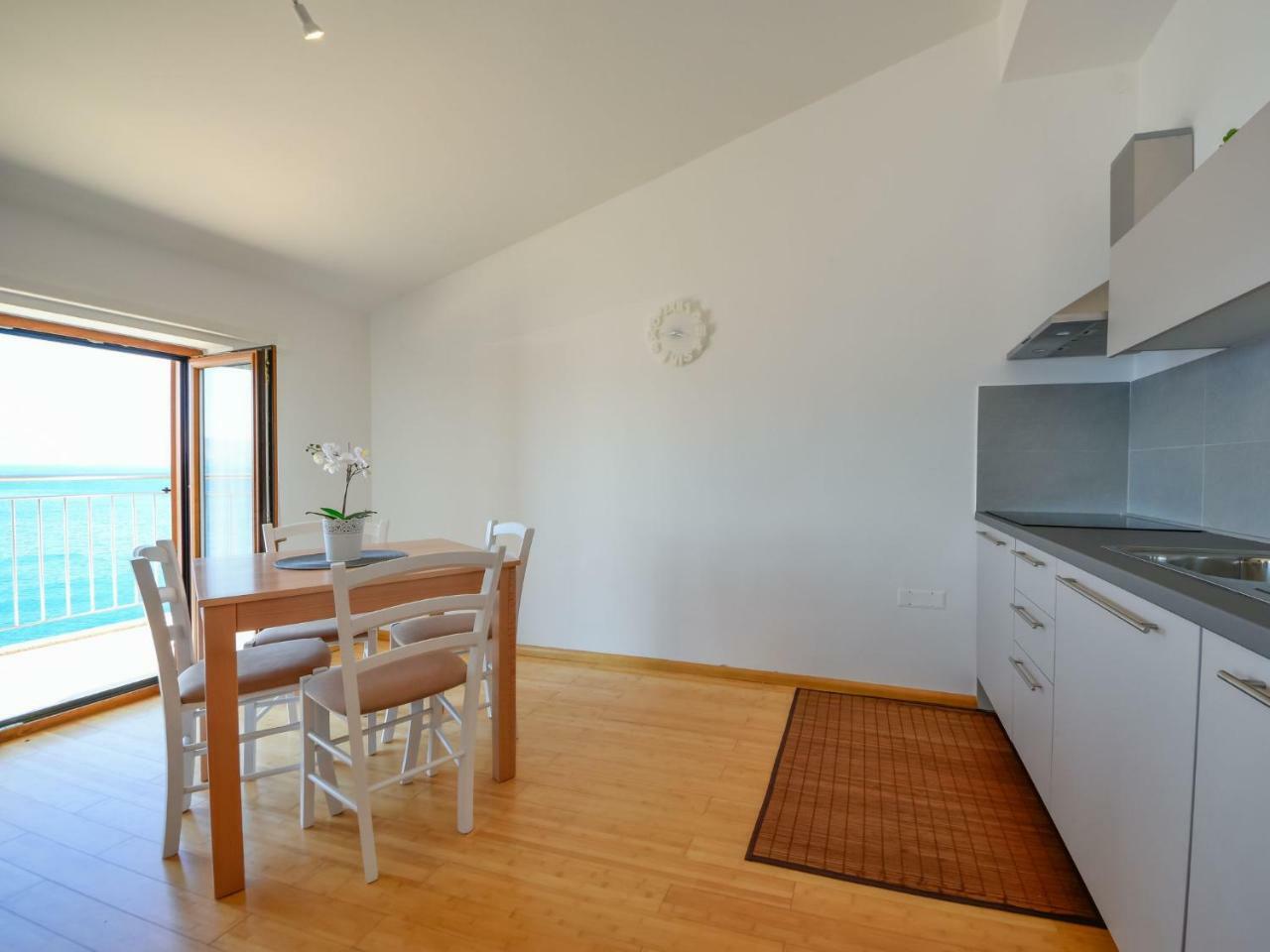 Apartment Val 2-1 By Interhome Sveti Juraj Eksteriør bilde